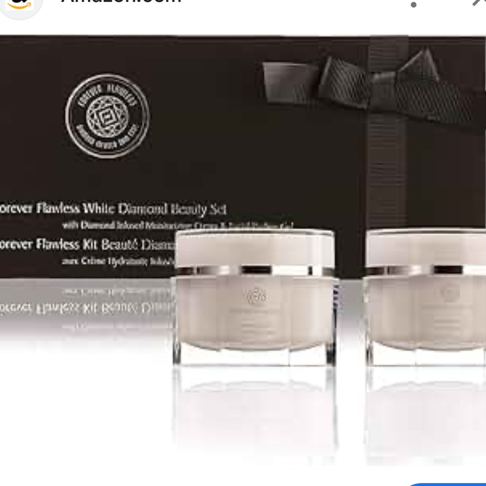Forever Flawless White Diamond Beauty Set